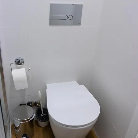 D Maria アパート *